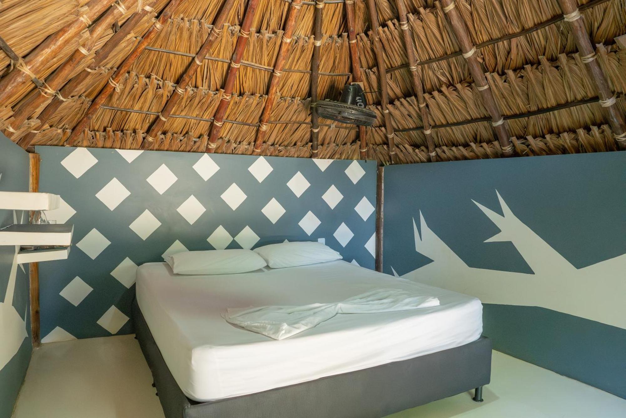 Hotel La Playita Isla Fuerte Puerto Limon